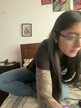 PamelaFtMia's cam snapshot