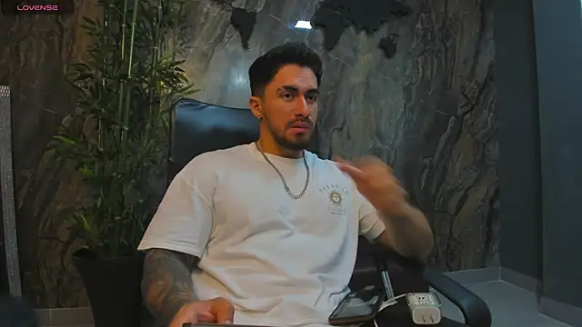 Brad_Summer live sex cam