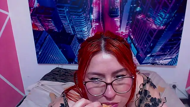 XxMiaSexxyHotxX's cam snapshot