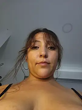VickyHoult live sex cam