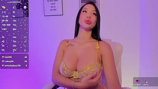 Emilyymilleer_'s cam snapshot