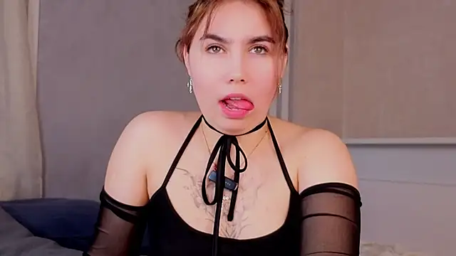 LaneUmanzor live sex cam