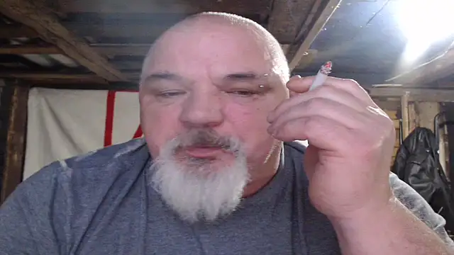 Newfiesausage1972 live sex cam