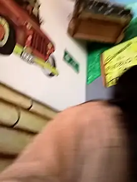 Nat_XxX live sex cam