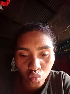 Lucy-Ferr's cam snapshot