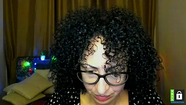 Arianasweety23's cam snapshot