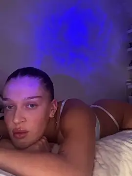 Kerysmae's cam snapshot