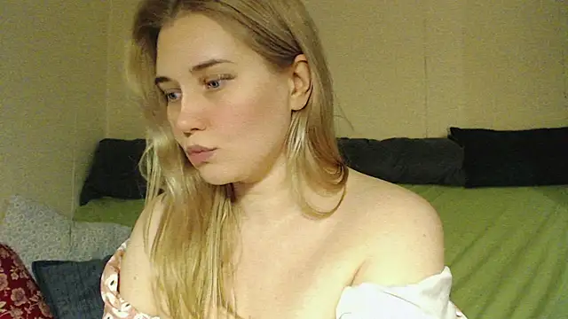 mmmPinUpGirl's cam snapshot