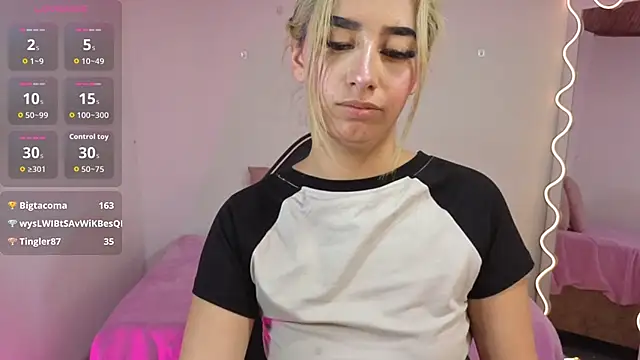 Malory_tay1's cam snapshot