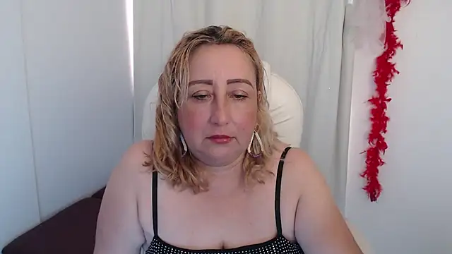 Xileny-Halliwey's cam snapshot