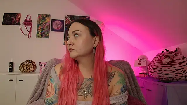 PinkHurricaneOfficial's cam snapshot