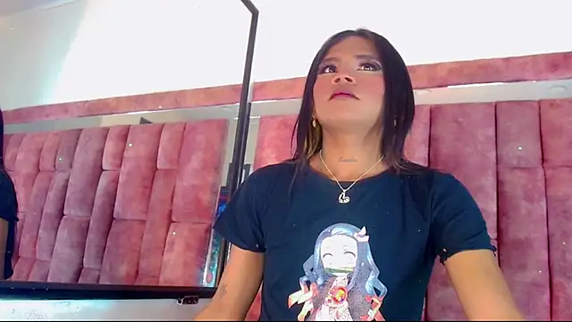 AnntonellaHott live sex cam