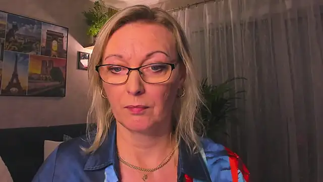 vanessa_chat's cam snapshot