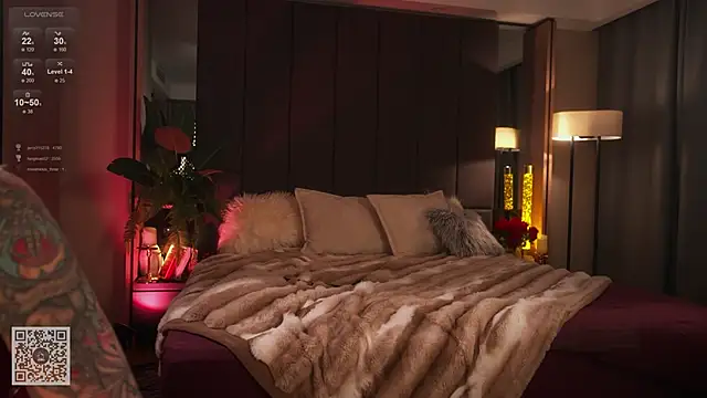 LinaKinky live sex cam