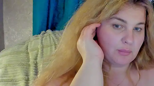 CoraSwon's cam snapshot