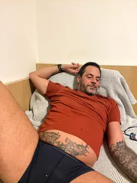 _madbull_ live sex cam