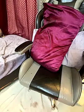 LuscousPussy live sex cam