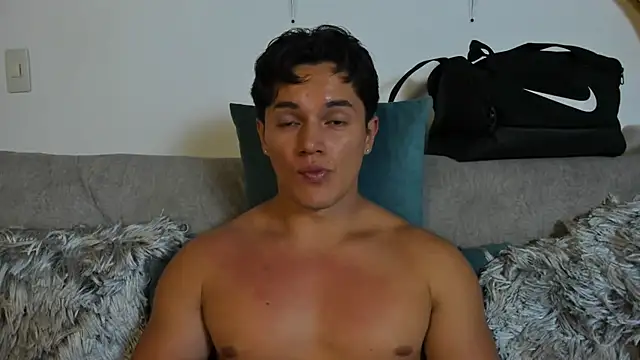 julian_wallace live sex cam