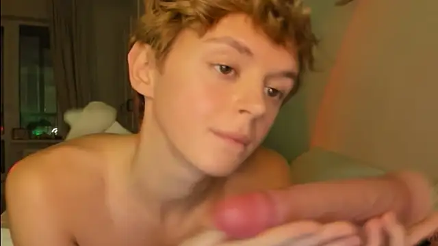 angleAndy live sex cam