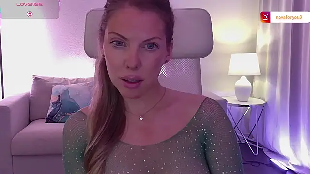 Nova-Lee live sex cam