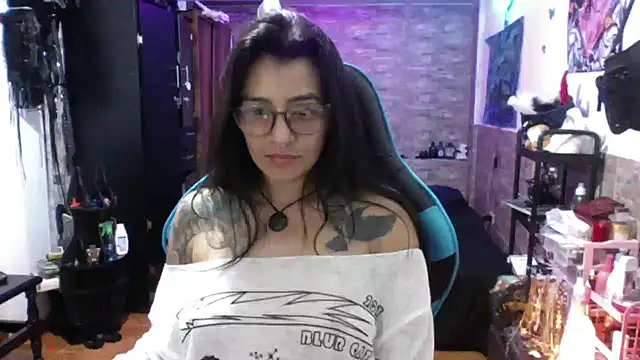 AngelaQueen_'s cam snapshot