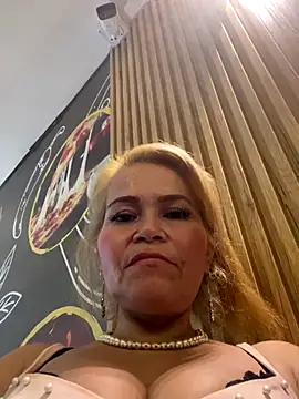 dirty-mother34's cam snapshot