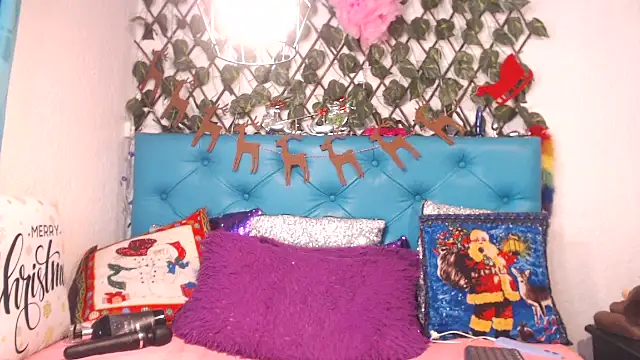 SARAWILLS live sex cam