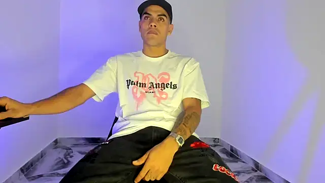 mikee_scooth live sex cam