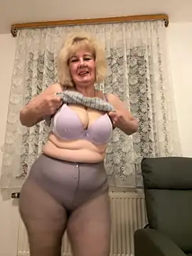 BoloshkaBlonda live sex cam