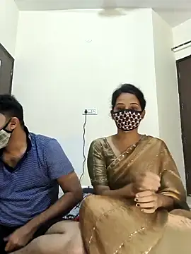 ITZ_GURU live sex cam