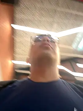 andrewmhilton_ live sex cam