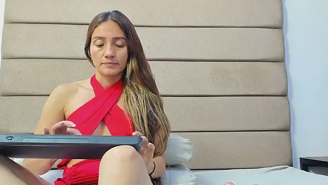 isaa_stone live sex cam