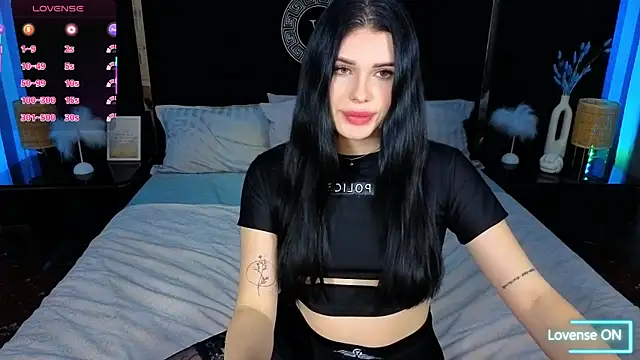 Neyla_Charm's cam snapshot