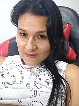 elena_jonees live sex cam