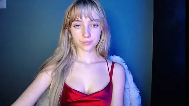 LuciaYoung's cam snapshot