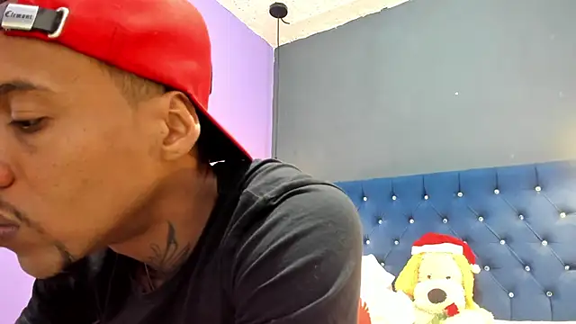 Salomon_koude live sex cam