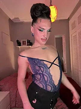 Crystal_________ live sex cam