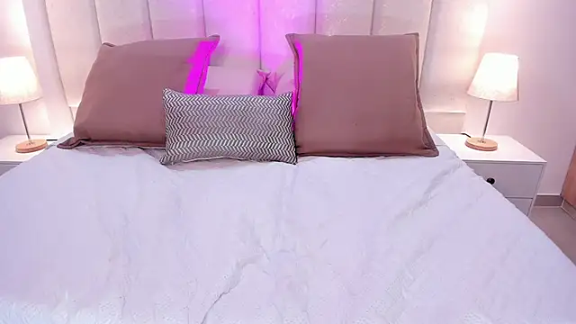 Maya_vexx live sex cam