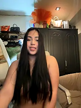 BigDominaMia live sex cam