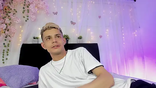 Bonny_and_carrot's cam snapshot