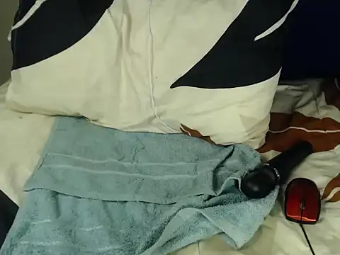 Queenyola69's cam snapshot