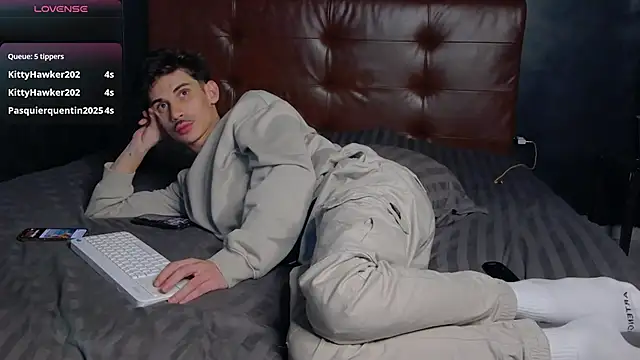 DanielCrush1 live sex cam