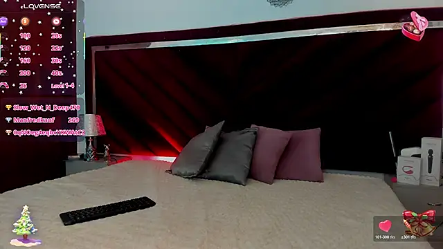 Charlotte_Brandt's cam snapshot