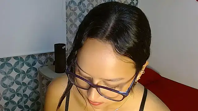 Emilybateee's cam snapshot