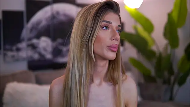 EllieRedd's cam snapshot