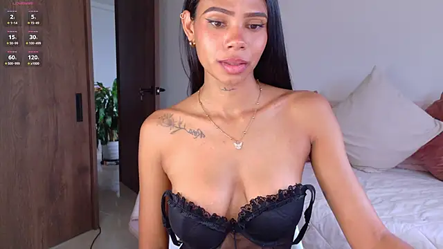 camila_moretti's cam snapshot