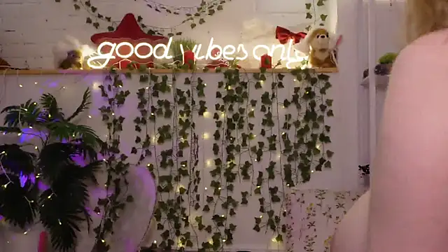 MonicaAsis live sex cam