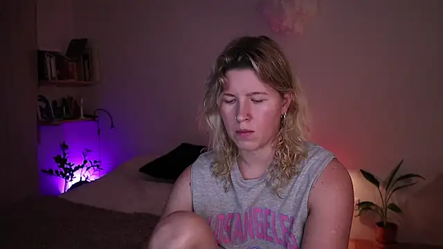 moonamii's cam snapshot