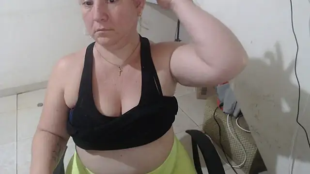 Yohis_Kiut25's cam snapshot