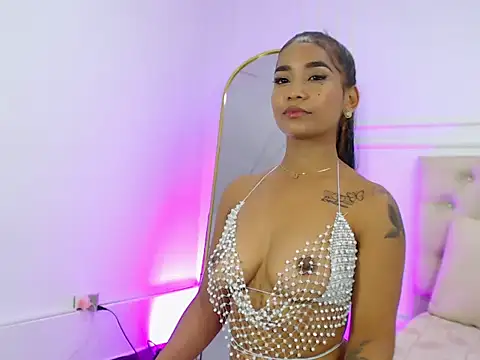 lola_red95 live sex cam